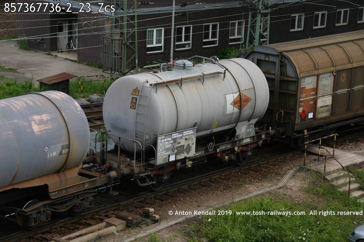 857367736-2_23_Zcs.jpg